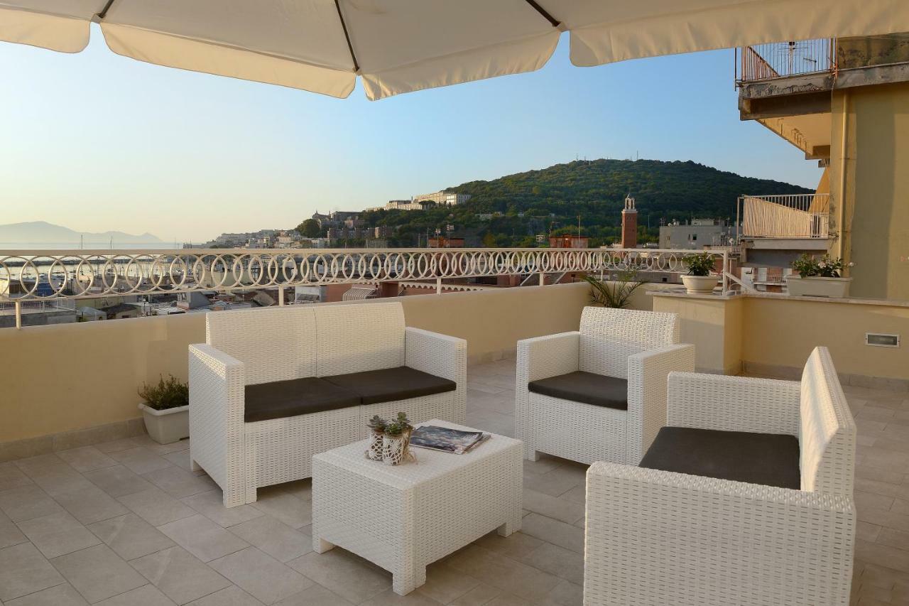 La Terrazza Dei Colori Bed and Breakfast Gaeta Exteriör bild
